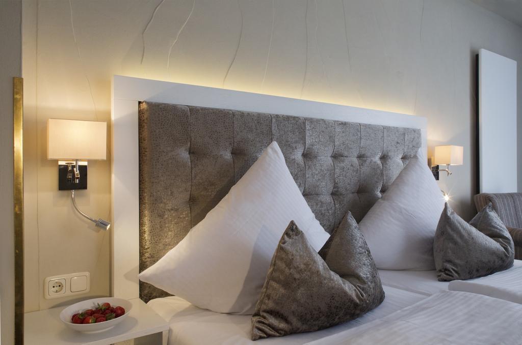 Hafenhotel Pommernyacht Ueckermünde Szoba fotó